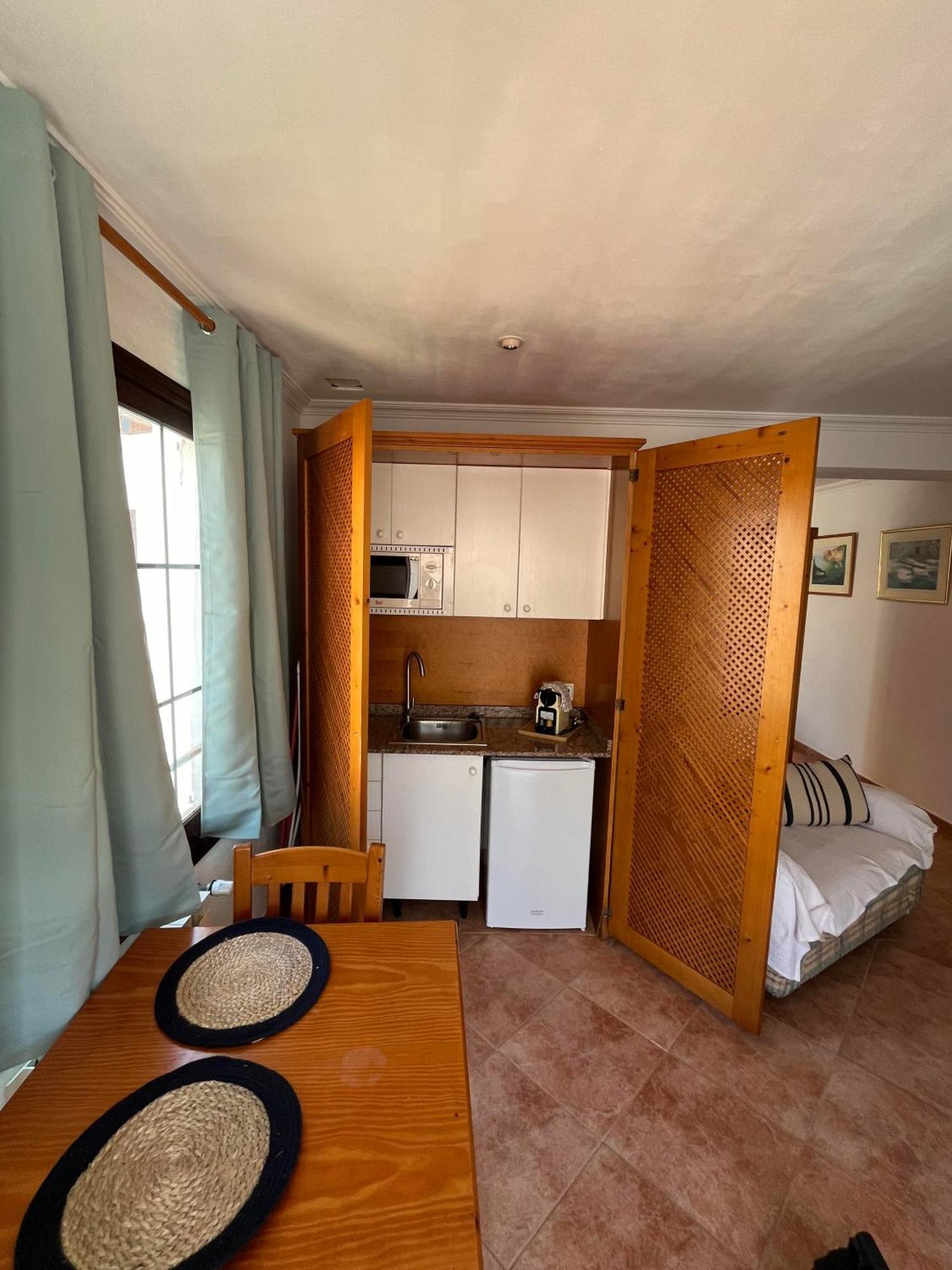 Hostal Restaurante Cala Cala Figuera  Εξωτερικό φωτογραφία